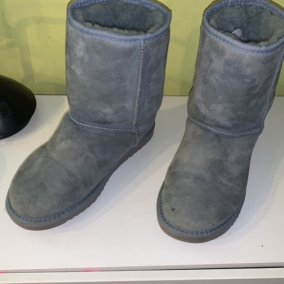 Ugg woman’s classic short rare blue size 6w - Picture 4 of 13